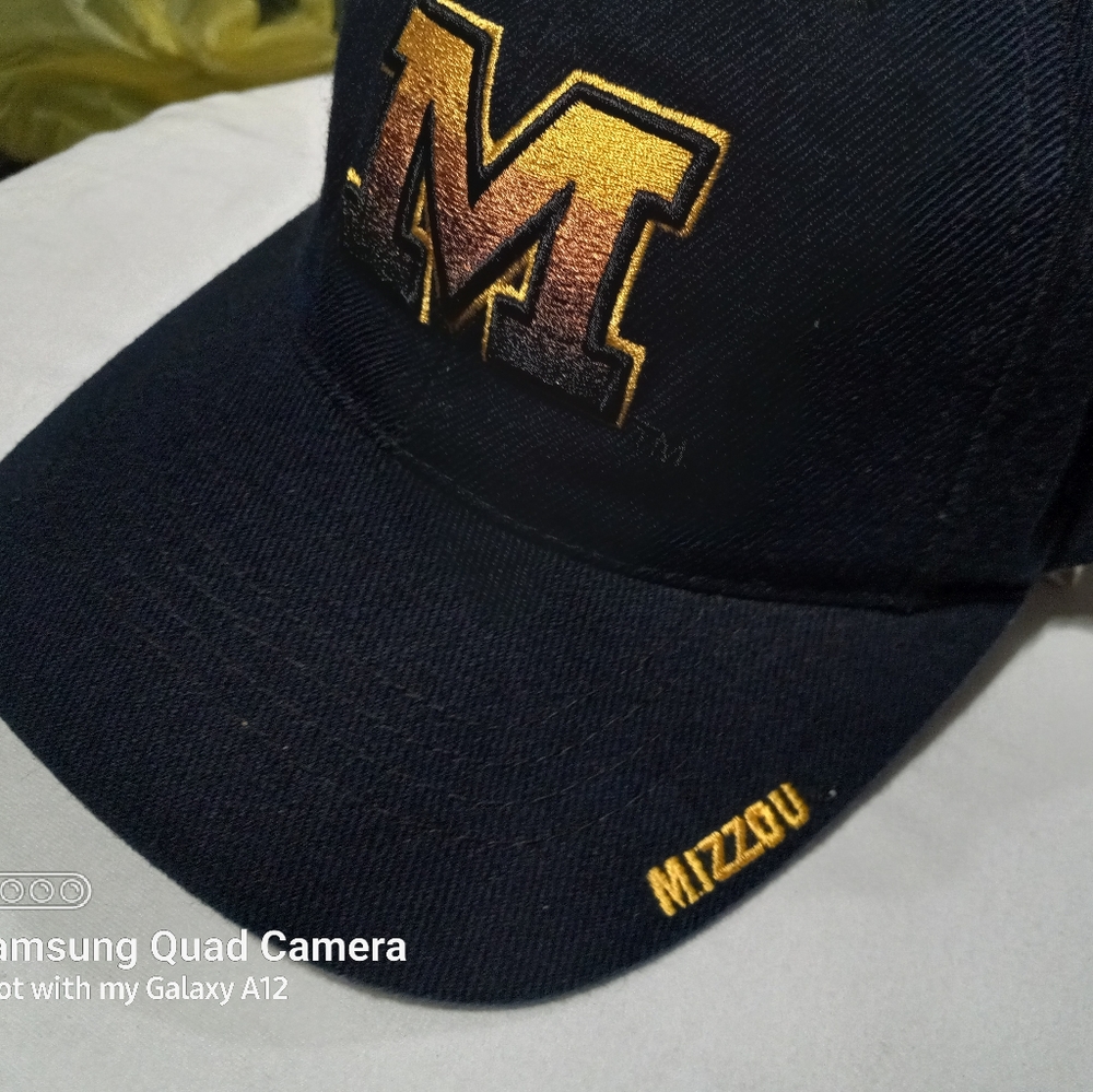 Missouri Tigers Black and White Ping Golf Hat. Pre-owned !!